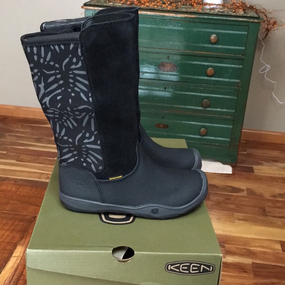 keen moxie tall boot